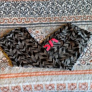 Victoria’s Secret Sport crop workout pants